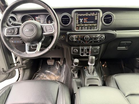 Used 2023 Jeep Wrangler Unlimited Sahara w/ Cold Weather Group image 10