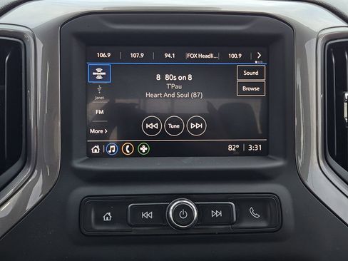 Used 2022 Chevrolet Silverado 1500 Custom image 19