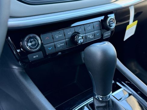 New 2026 Jeep Compass Limited image 23