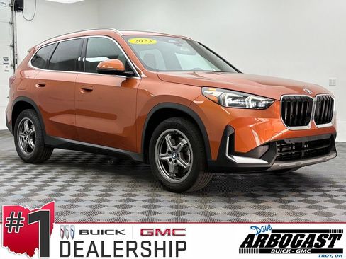 Used 2023 BMW X1 xDrive28i AWD/4WD image 1