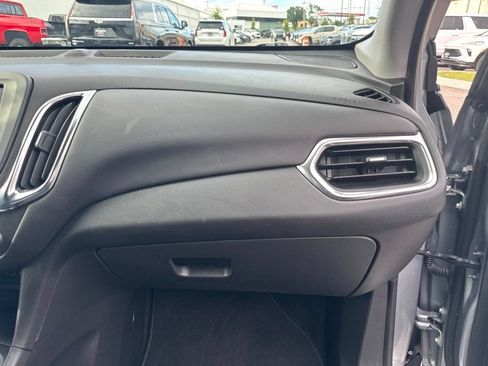 Used 2024 Chevrolet Equinox LT AWD/4WD image 17