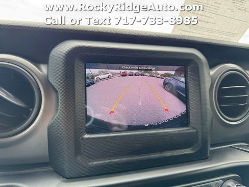 Used 2022 Jeep Wrangler Sport AWD/4WD image 24