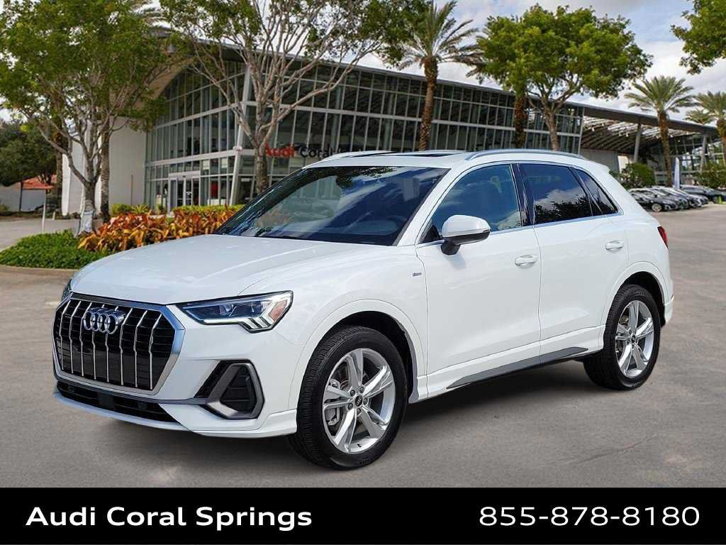 Certified 2024 Audi Q3 2.0T Premium AWD/4WD image 1