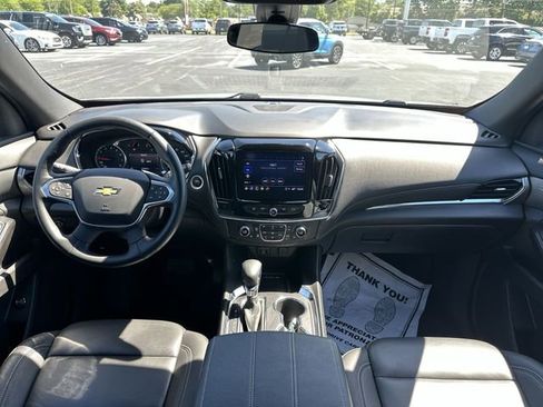 Used 2023 Chevrolet Traverse LT AWD/4WD image 10