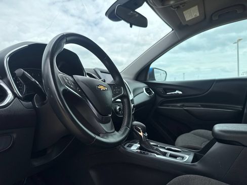 Used 2024 Chevrolet Equinox LT AWD/4WD image 37
