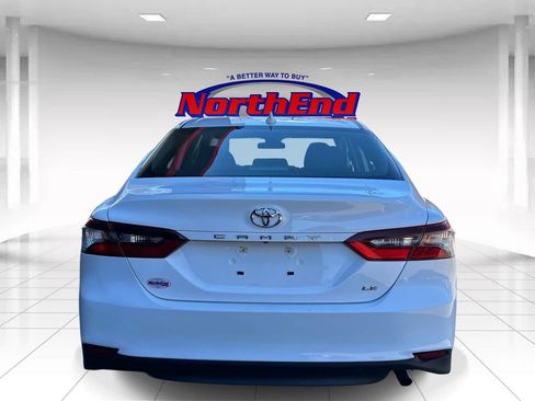 Used 2024 Toyota Camry LE FWD image 4