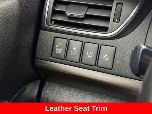 Used 2015 Toyota Camry XLE w/ Advanced Technology Package image 28