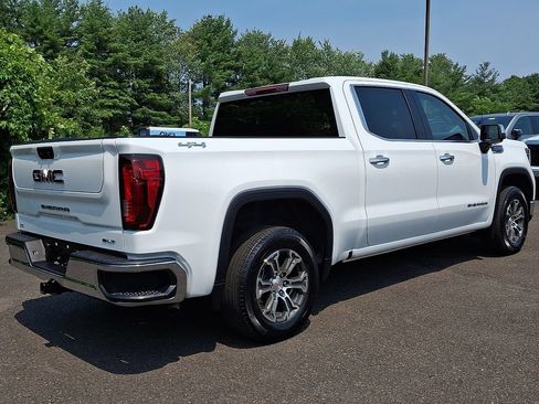 Used 2026 GMC Sierra 1500 SLT AWD/4WD image 6