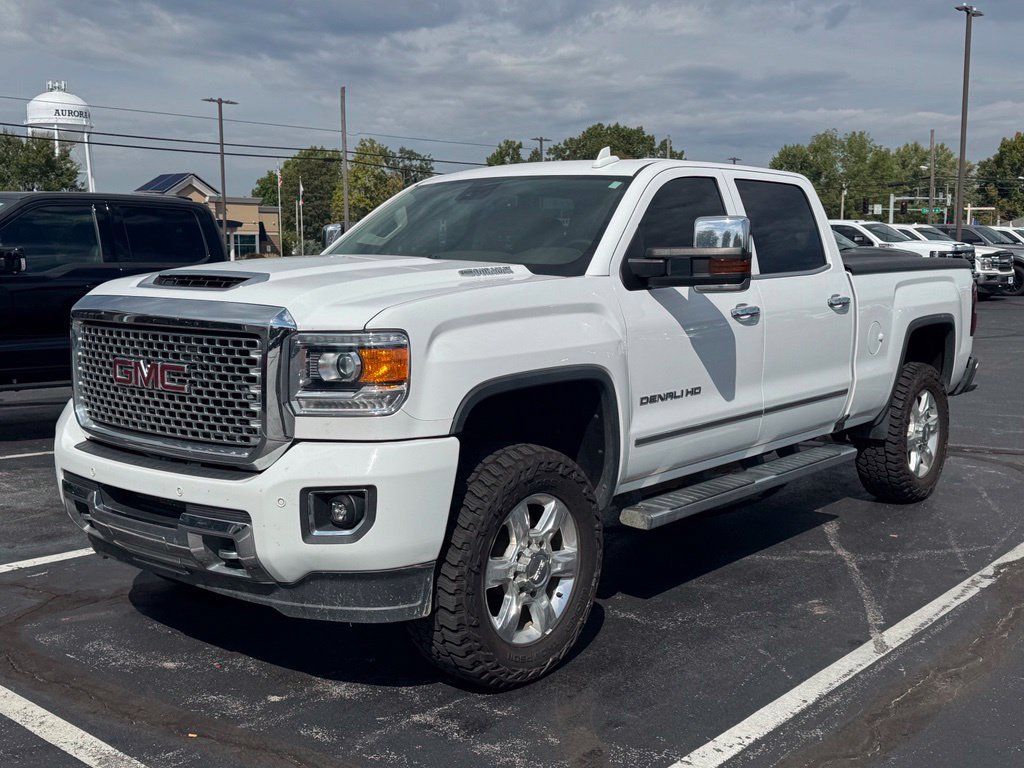 Used 2017 GMC Sierra 2500 Denali w/ Duramax Plus Package AWD/4WD image 2