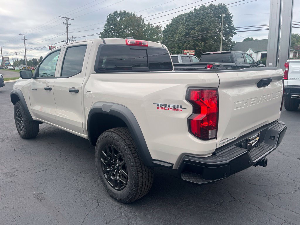 New 2026 Chevrolet Colorado Trail Boss AWD/4WD image 3