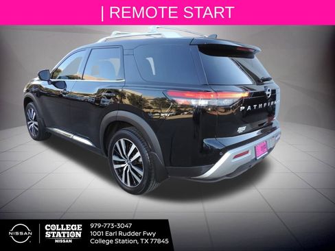 Certified 2024 Nissan Pathfinder Platinum image 6