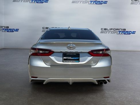 Used 2024 Toyota Camry SE FWD image 6