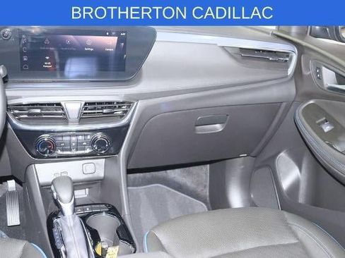 Used 2025 Buick Encore GX Sport Touring w/ Advanced Technology Package AWD/4WD image 24