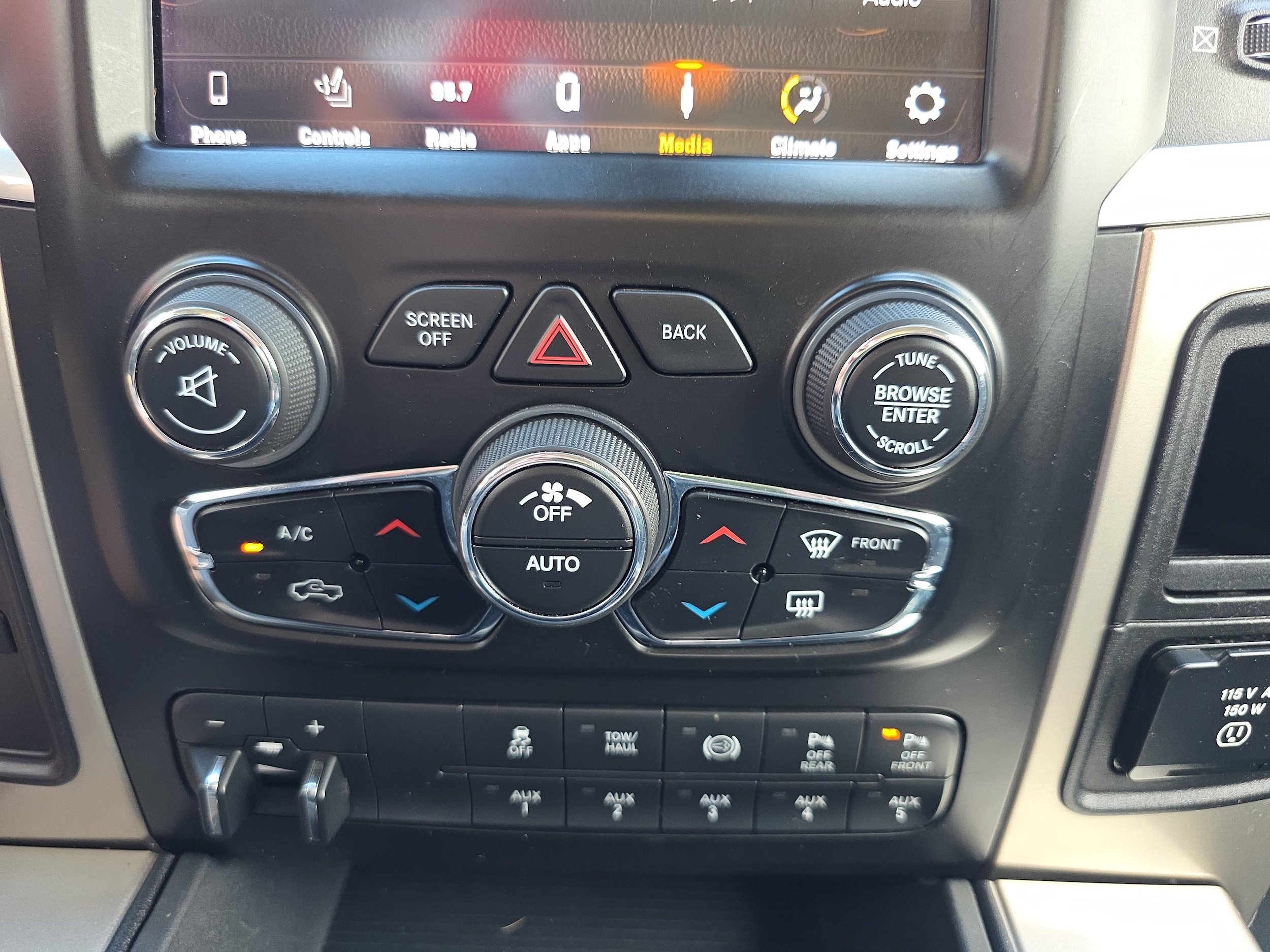 Used 2018 RAM 3500 Big Horn AWD/4WD image 20