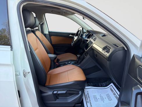 Used 2019 Volkswagen Tiguan SE w/ Panoramic Sunroof Package AWD/4WD image 20