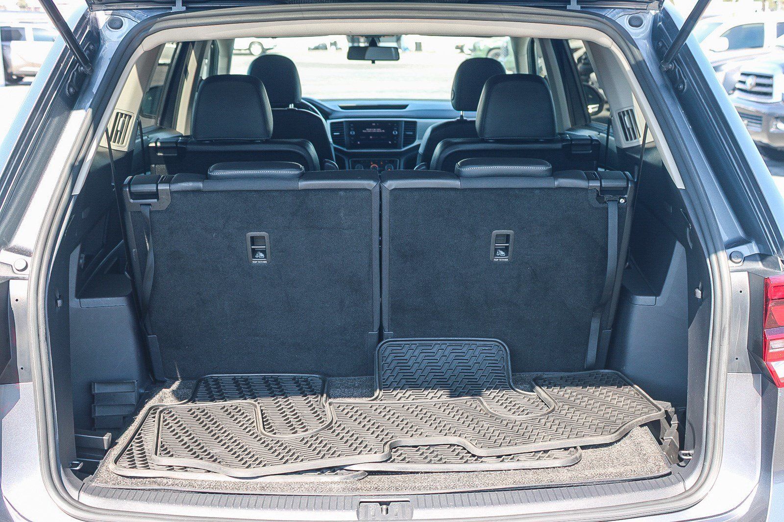 Used 2019 Volkswagen Atlas SE w/ Towing Package FWD image 26