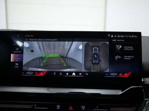 Certified 2025 BMW 530i xDrive w/ Premium Package image 17