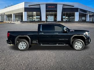 Used 2022 GMC Sierra 2500 Denali video 2
