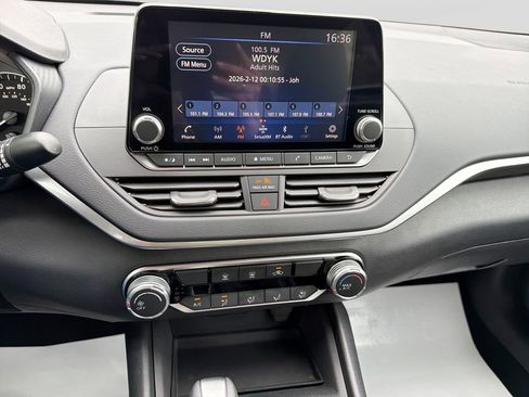 Used 2022 Nissan Altima 2.5 SV FWD image 23