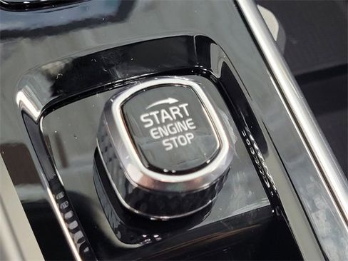 New 2026 Volvo XC60 B5 Plus w/ Protection Package Premier image 25