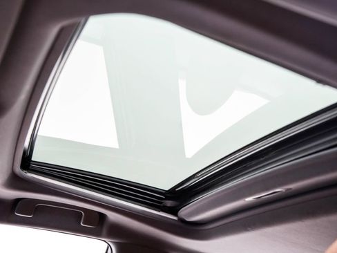 Used 2019 Toyota Avalon Limited w/ Advanced Safety Package FWD image 19
