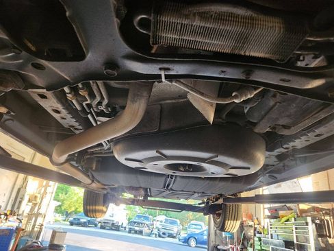 Used 2005 Dodge Grand Caravan SXT FWD image 16