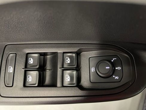 Certified 2023 Volkswagen Taos SEL AWD/4WD image 29
