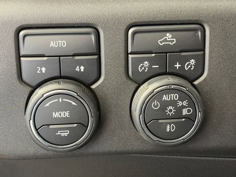 Used 2023 Chevrolet Silverado 1500 RST image 24