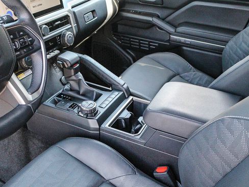 Used 2025 Toyota 4Runner TRD Off-Road Premium AWD/4WD image 12