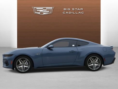 Used 2025 Ford Mustang GT Premium image 2