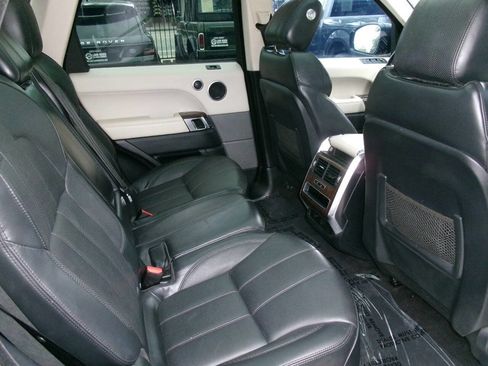 Used 2014 Land Rover Range Rover Sport HSE AWD/4WD image 14