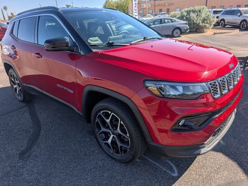 Used 2025 Jeep Compass Limited AWD/4WD image 7