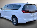 New 2026 Chrysler Pacifica Select image 3