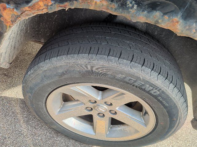 Used 2013 RAM 1500 Express AWD/4WD image 7