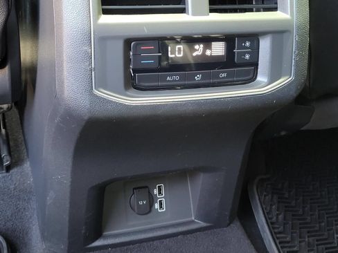 Used 2019 Volkswagen Atlas SE w/ Panoramic Sunroof Package FWD image 20