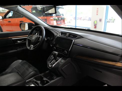 Used 2018 Honda CR-V Touring image 23