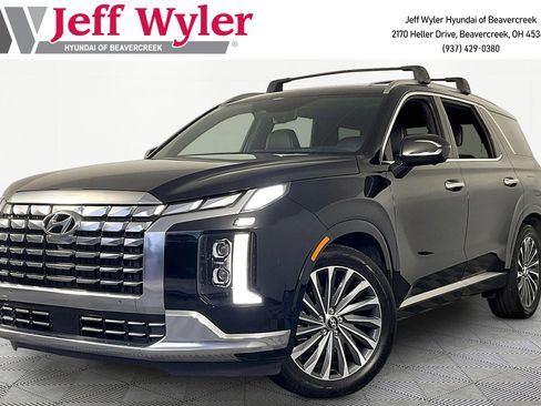 Used 2024 Hyundai Palisade Calligraphy FWD image 1