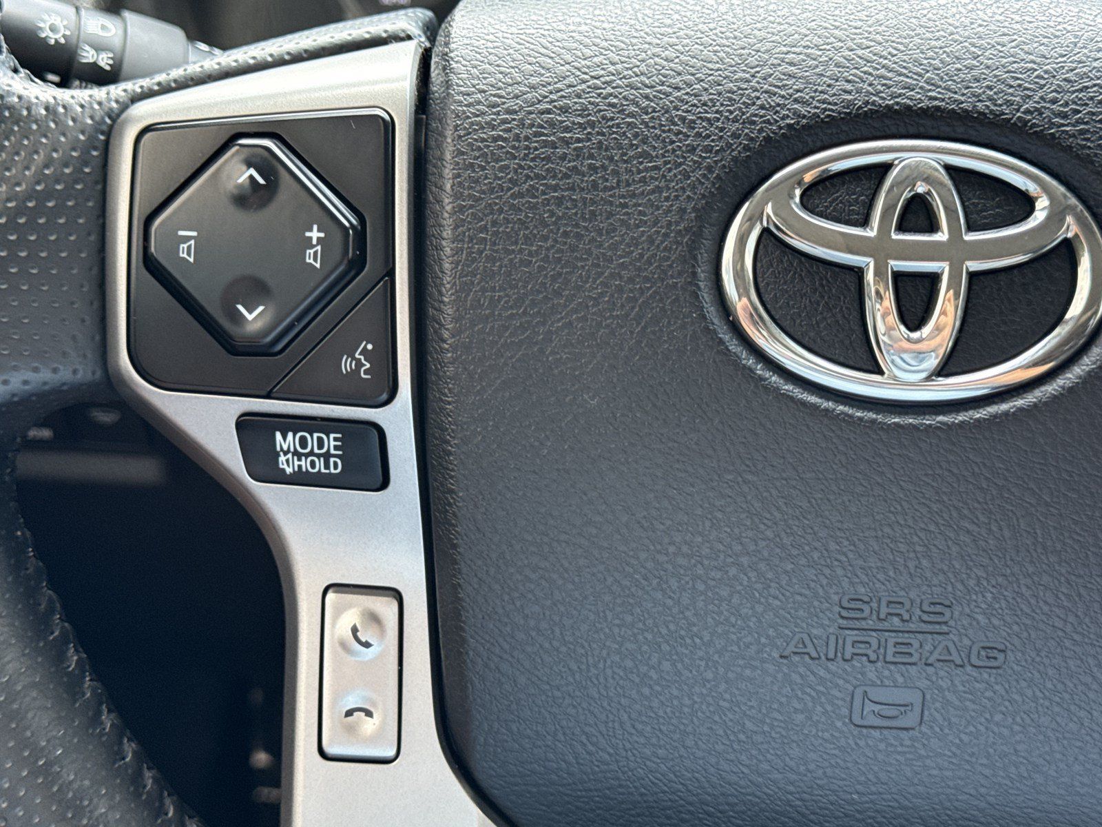 Used 2024 Toyota 4Runner Limited RWD image 23