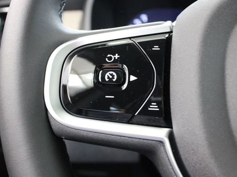 New 2026 Volvo XC90 T8 Ultra w/ Protection Package Premier AWD/4WD image 28