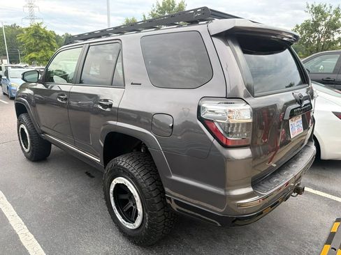 Used 2019 Toyota 4Runner Limited AWD/4WD image 5