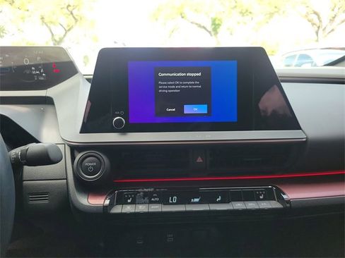 Used 2025 Toyota Prius XSE image 19