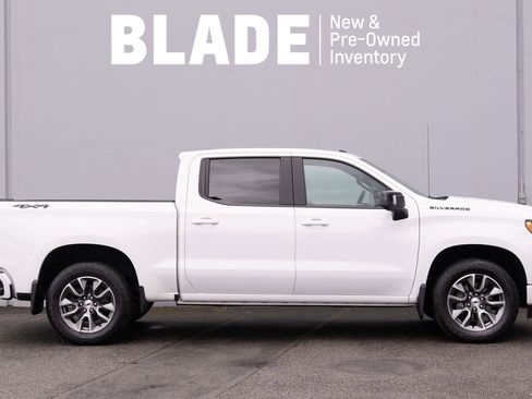 Used 2024 Chevrolet Silverado 1500 RST image 30