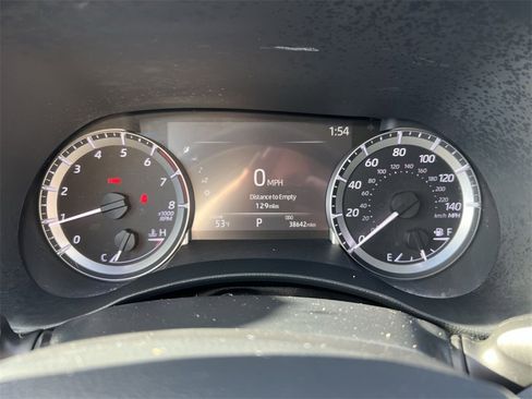 Used 2023 Toyota Highlander L image 17