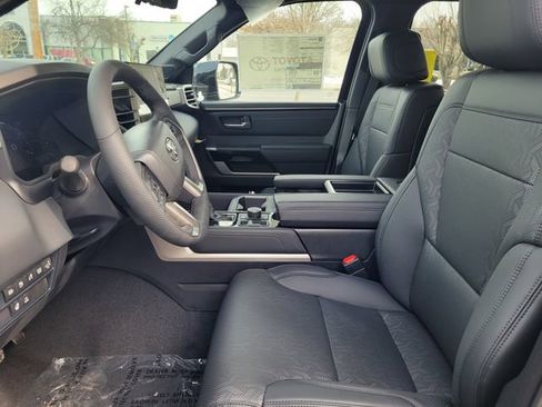 New 2025 Toyota Tundra Limited AWD/4WD image 19