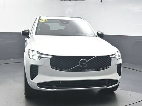 Certified 2026 Volvo XC90 B6 Ultra w/ Protection Package Premier AWD/4WD image 3