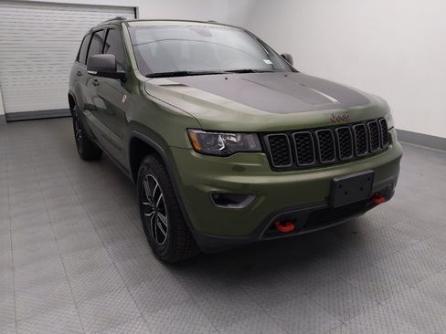 Used 2020 Jeep Grand Cherokee Trailhawk w/ Trailhawk Luxury Group AWD/4WD image 14