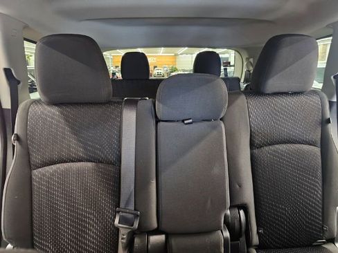 Used 2018 Dodge Journey SE image 32
