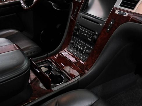 Used 2008 Cadillac Escalade AWD image 23