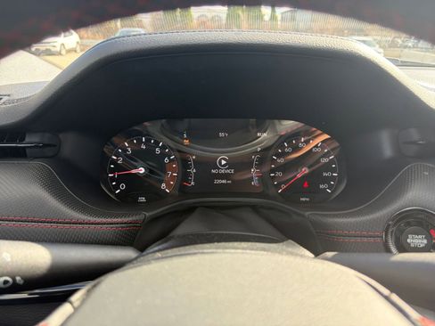 Used 2025 Jeep Compass Trailhawk image 38