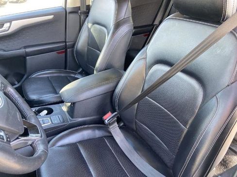 Used 2020 Ford Escape SE Sport image 15